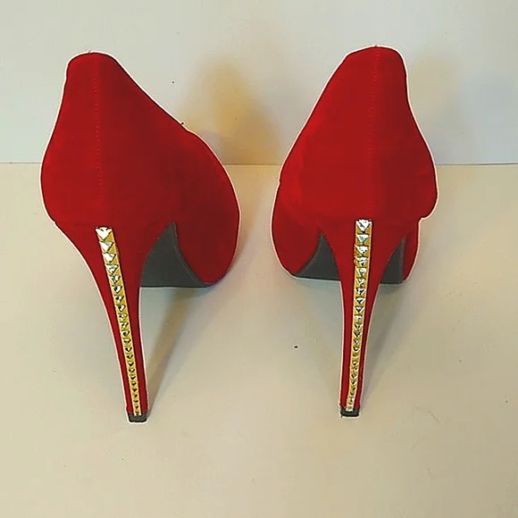 Body Center Heels Shoes Women have a little Scratches are inside of heels. - Picture 4 of 14